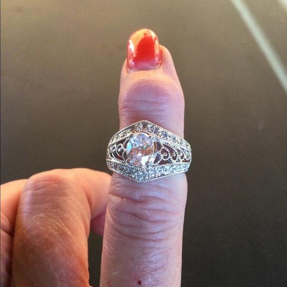 Marcasite Ring - Picture 4 of 4